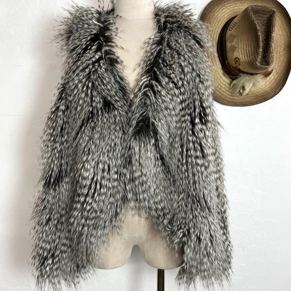 Guess Faux Fur Vest Sz M Black White Shaggy Gilet Open Front Rocket Western Boho